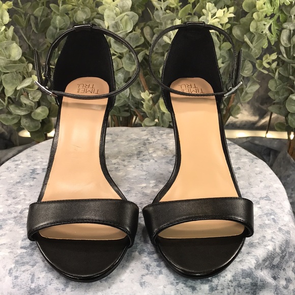 Time and Tru Black Opened Up One Band 3” Heels Women’s 7M 🖤✨Like NEW✨🖤 - Picture 2 of 11